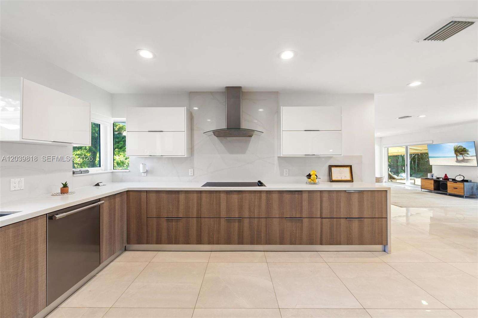 1014 Jefferson St, Hollywood, FL 33019 - For Rent photo 6