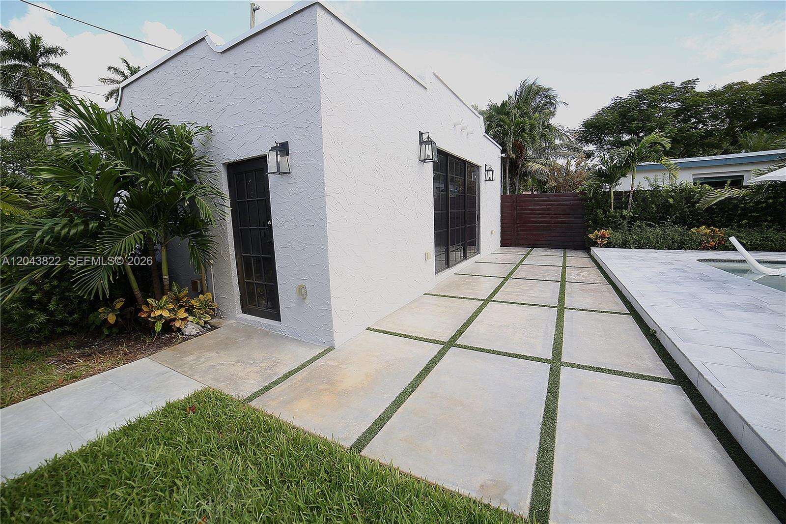1345 Hollywood Blvd, Hollywood, FL 33019 - For Rent photo 37