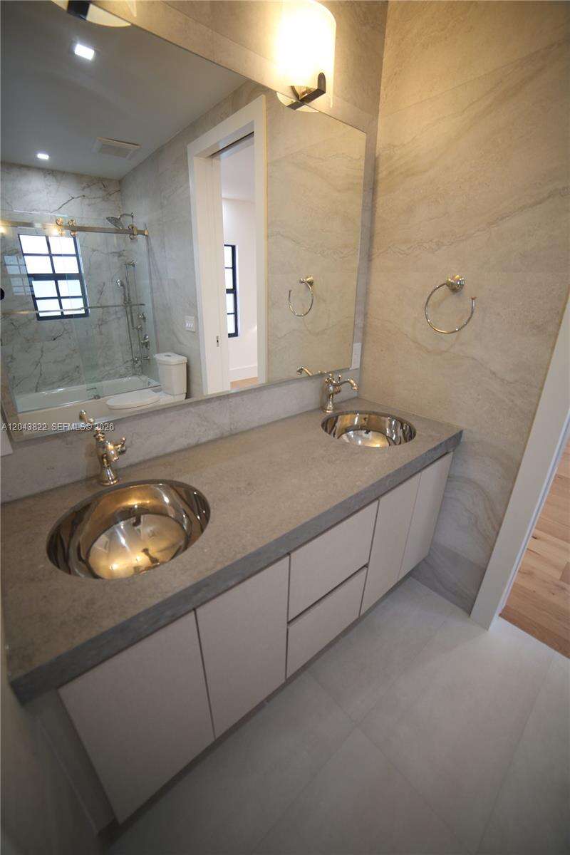 1345 Hollywood Blvd, Hollywood, FL 33019 - For Rent photo 88