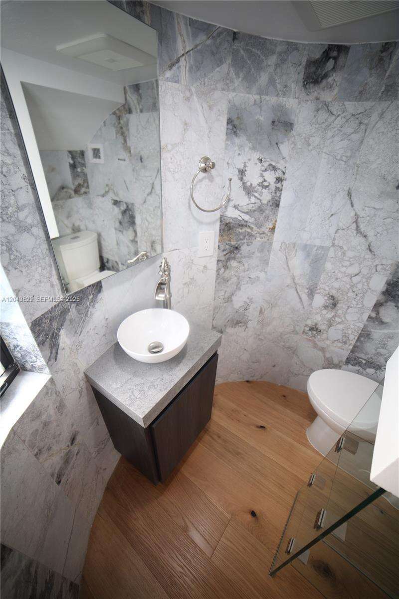1345 Hollywood Blvd, Hollywood, FL 33019 - For Rent photo 99