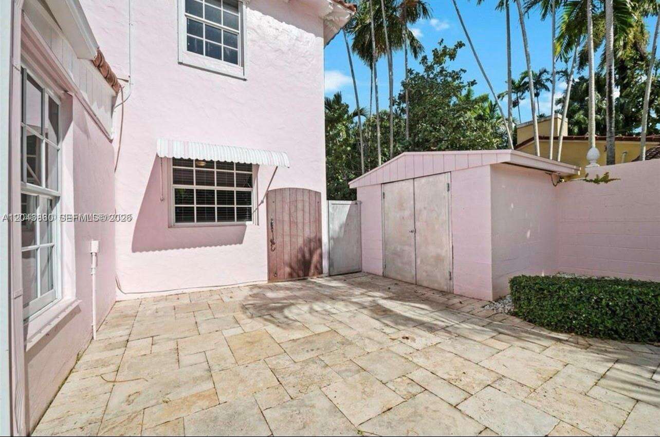 1056 Harrison St, Hollywood, FL 33019 - For Rent photo 20