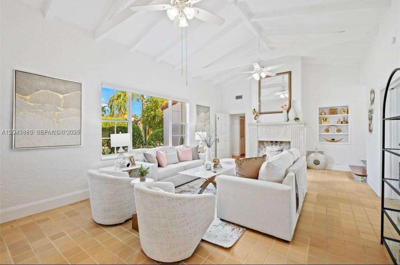 1056 Harrison St, Hollywood, FL 33019 - For Rent photo 4