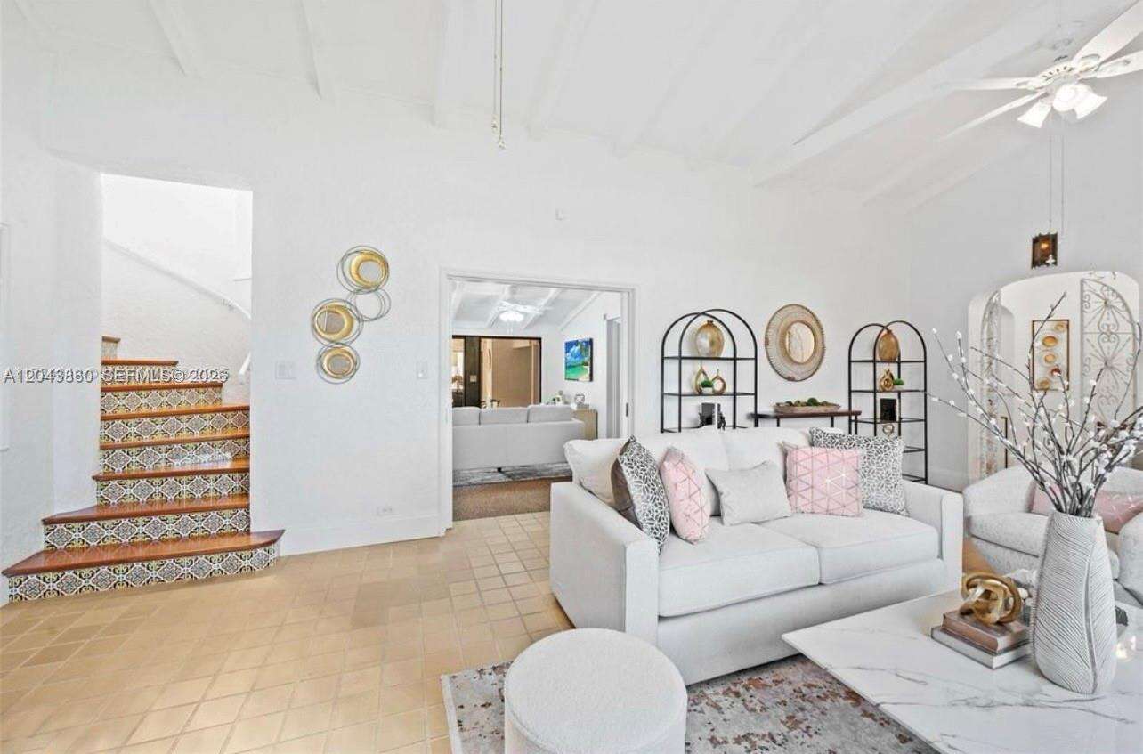 1056 Harrison St, Hollywood, FL 33019 - For Rent photo 5