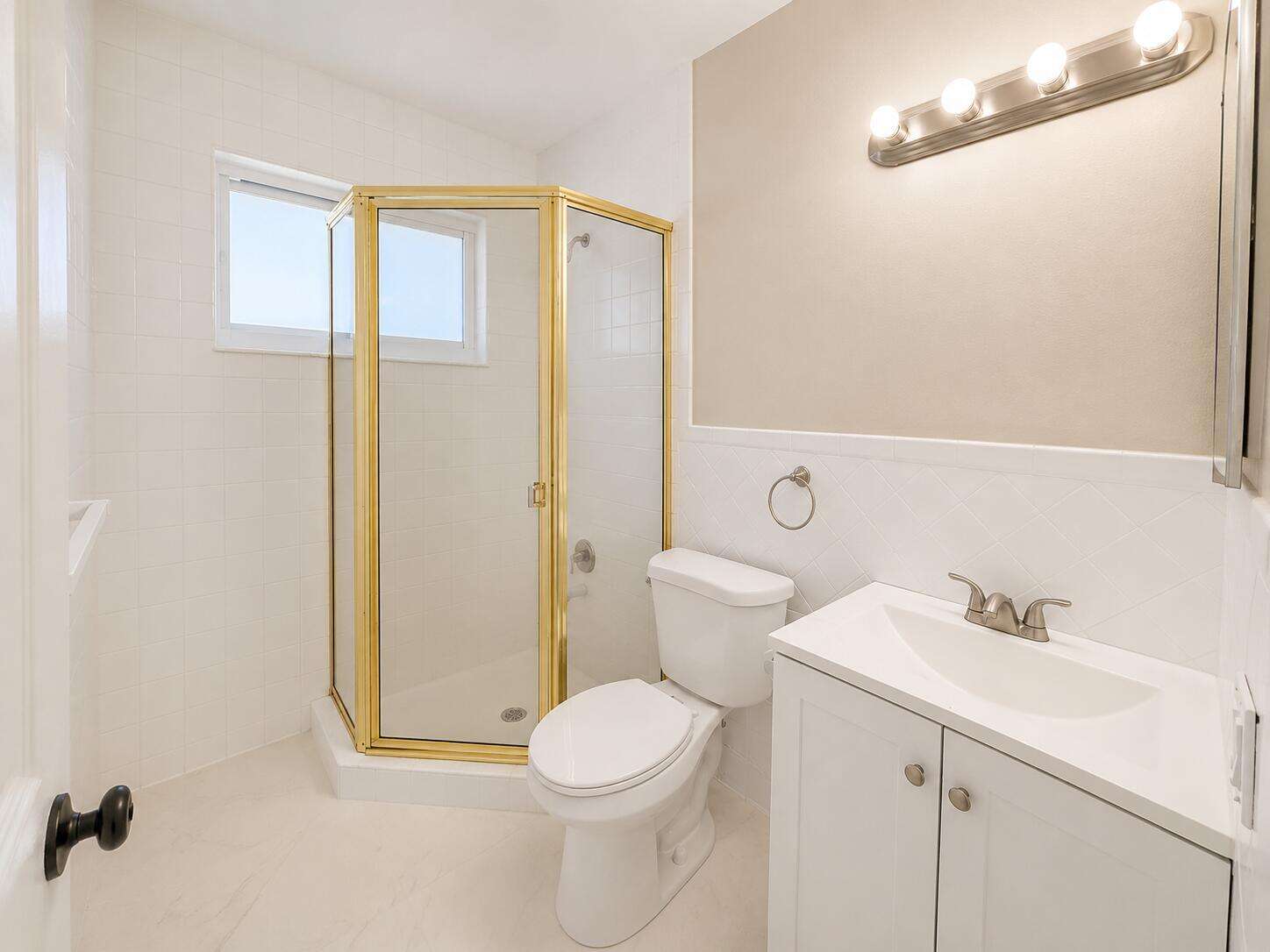 1155 Washington, Hollywood, FL 33019 - For Rent photo 25