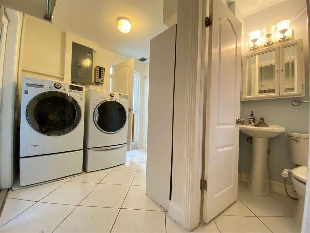 1049 Van Buren, Hollywood, FL 33019 - For Rent photo 19