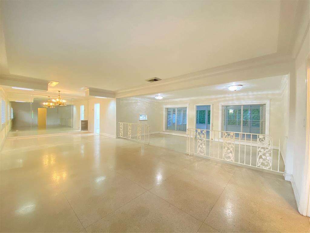 1049 Van Buren, Hollywood, FL 33019 - For Rent photo 4