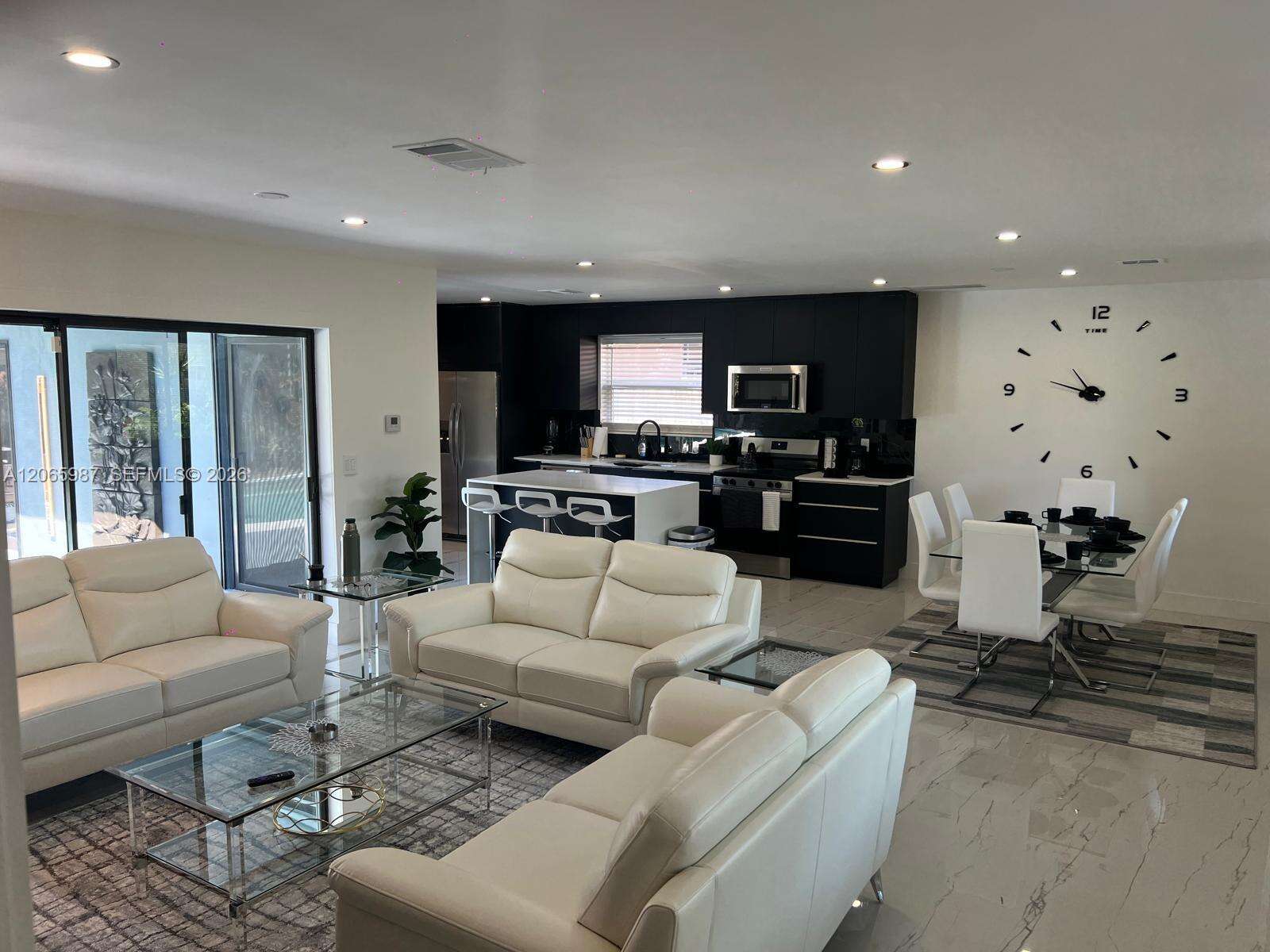 1112 13th Ave, Hollywood, FL 33019 - For Rent photo 4