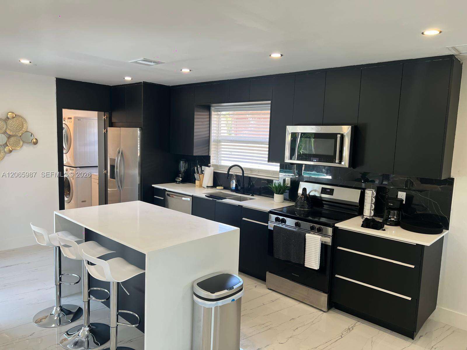 1112 13th Ave, Hollywood, FL 33019 - For Rent photo 6