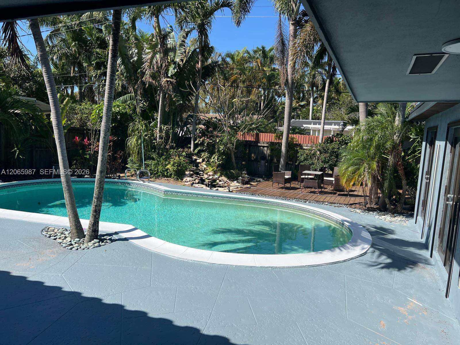 1112 13th Ave, Hollywood, FL 33019 - For Rent photo 8