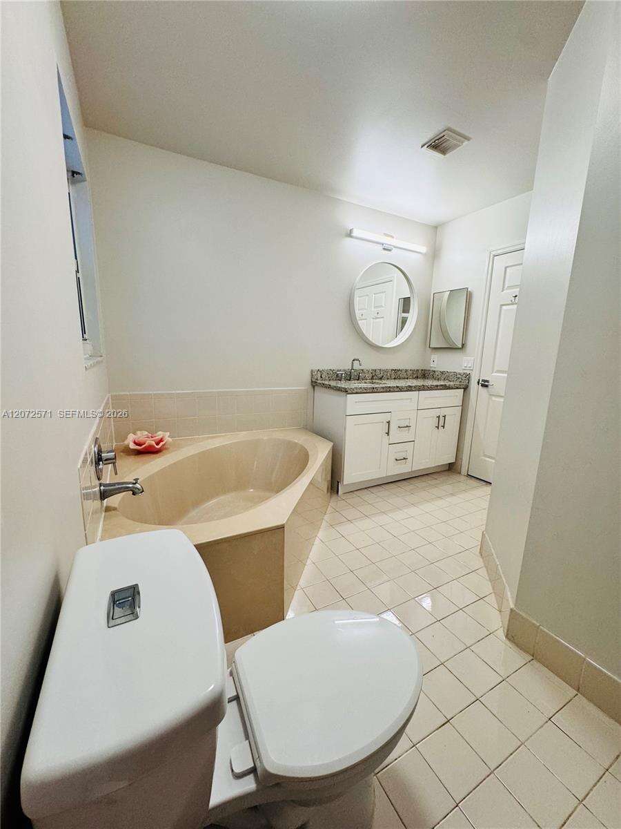 1480 Sweetbay Way, Hollywood, FL 33019 - For Rent photo 11
