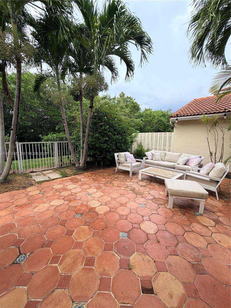 1480 Sweetbay Way, Hollywood, FL 33019 - For Rent photo 18