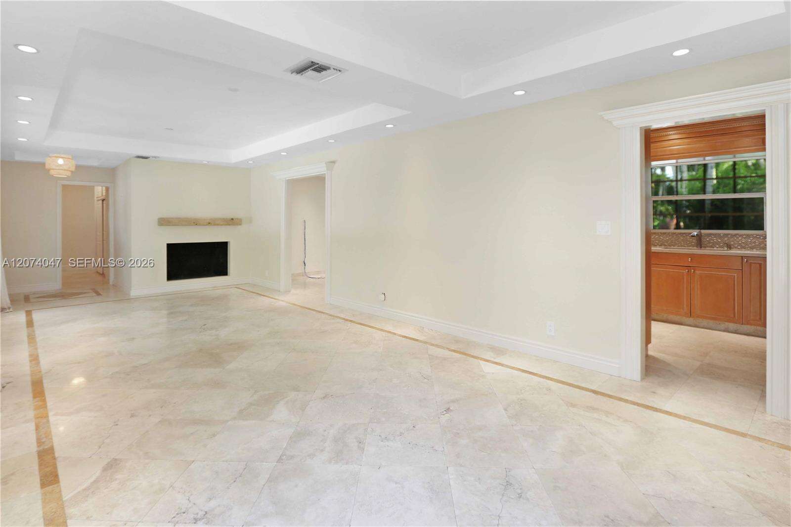 1030 Polk St, Hollywood, FL 33019 - For Rent photo 9