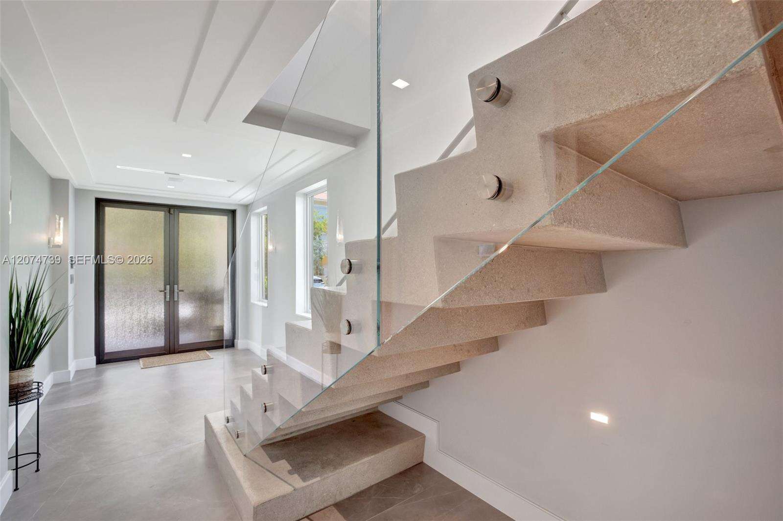 305 Oak St, Hollywood, FL 33019 - For Rent photo 12
