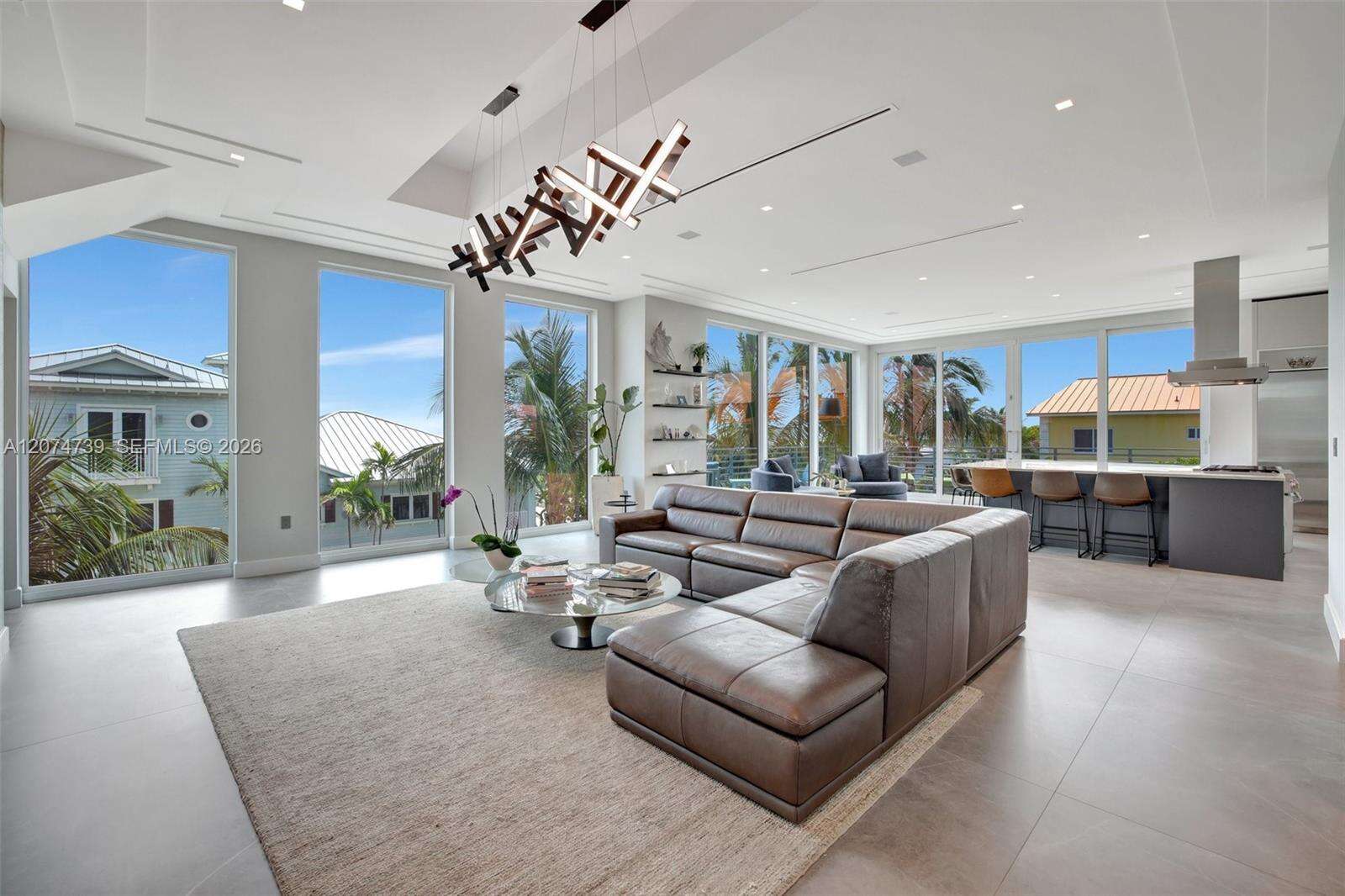305 Oak St, Hollywood, FL 33019 - For Rent photo 25