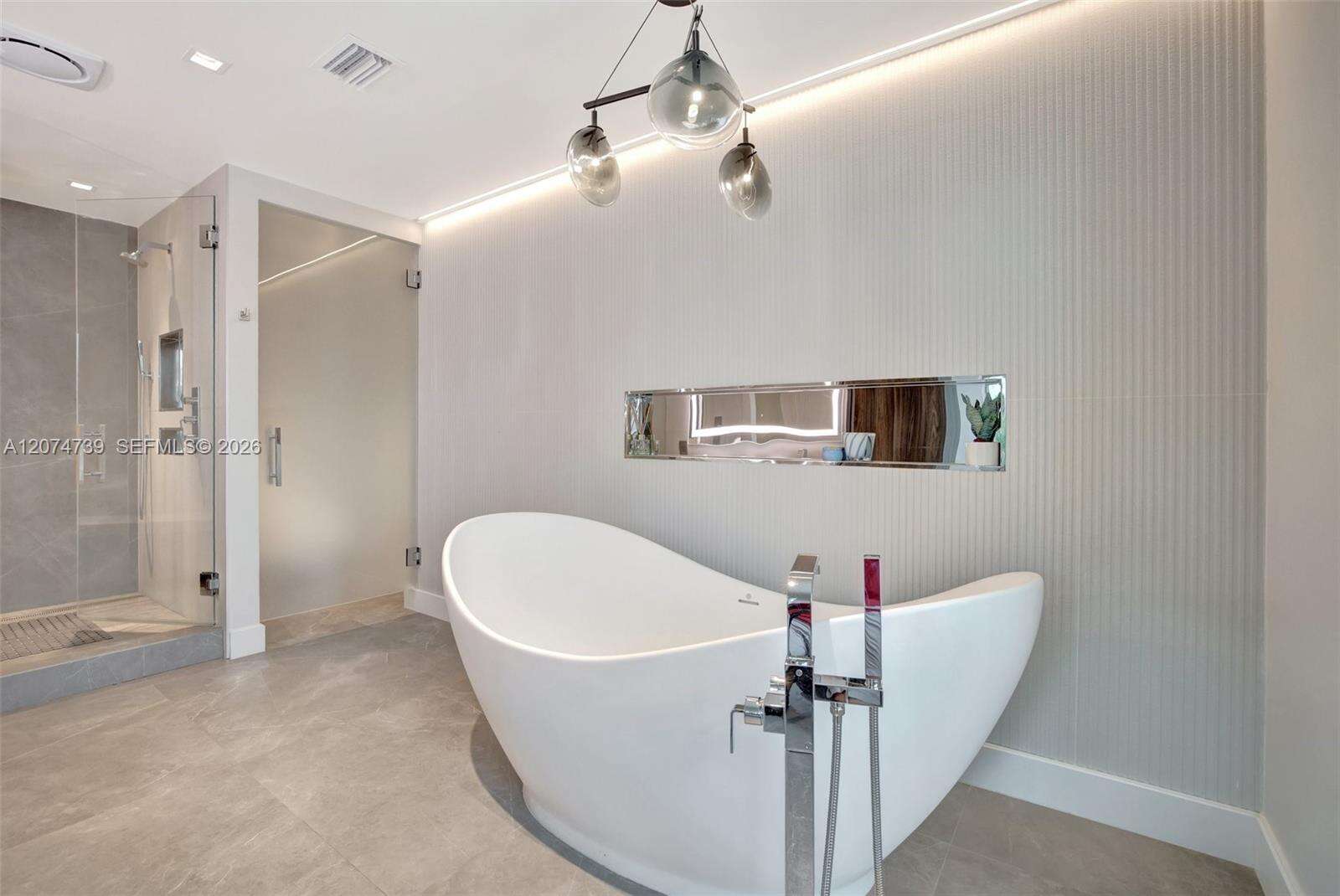 305 Oak St, Hollywood, FL 33019 - For Rent photo 54