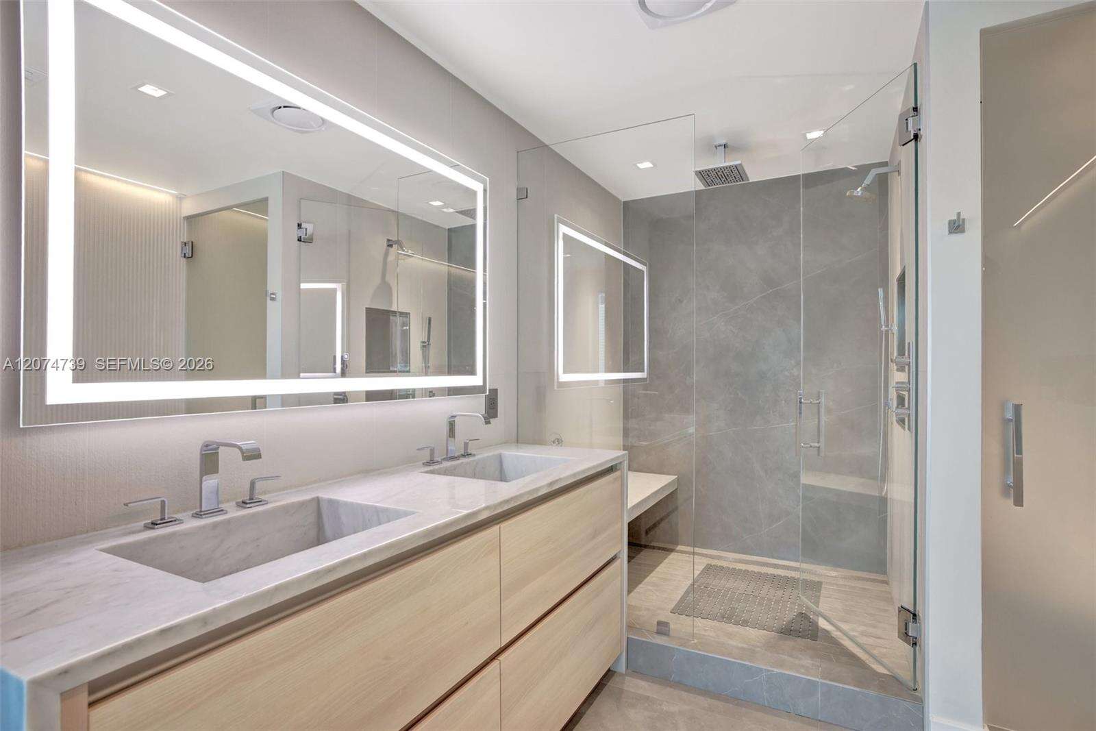 305 Oak St, Hollywood, FL 33019 - For Rent photo 56