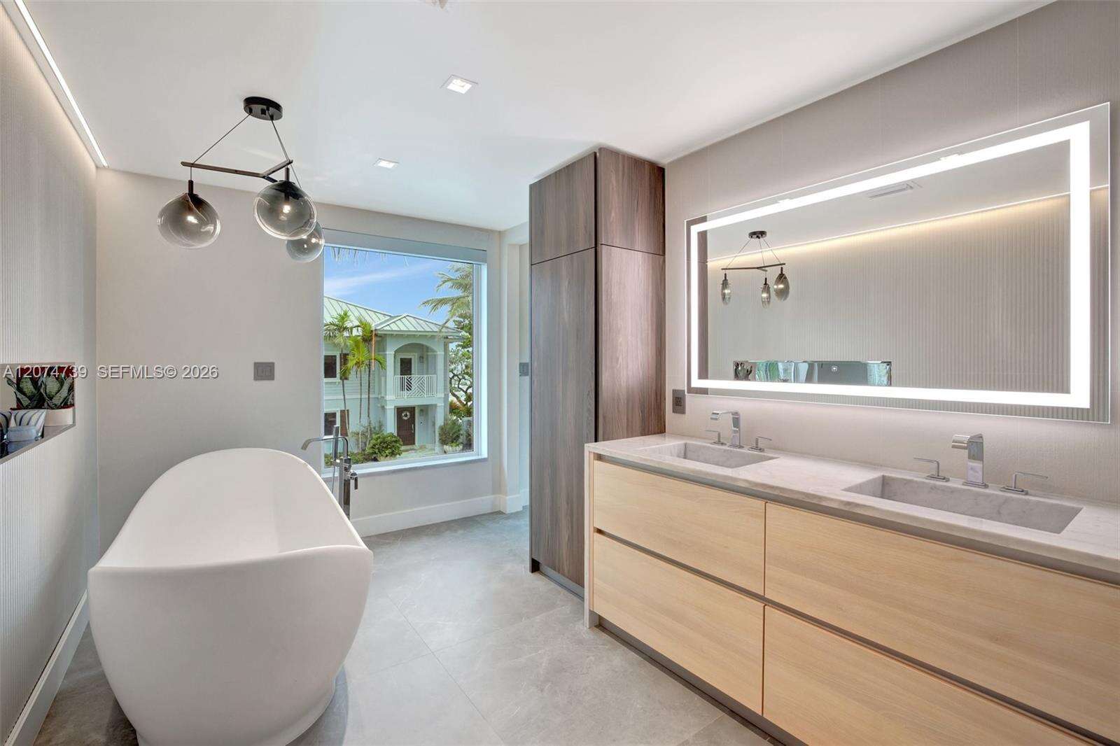 305 Oak St, Hollywood, FL 33019 - For Rent photo 57