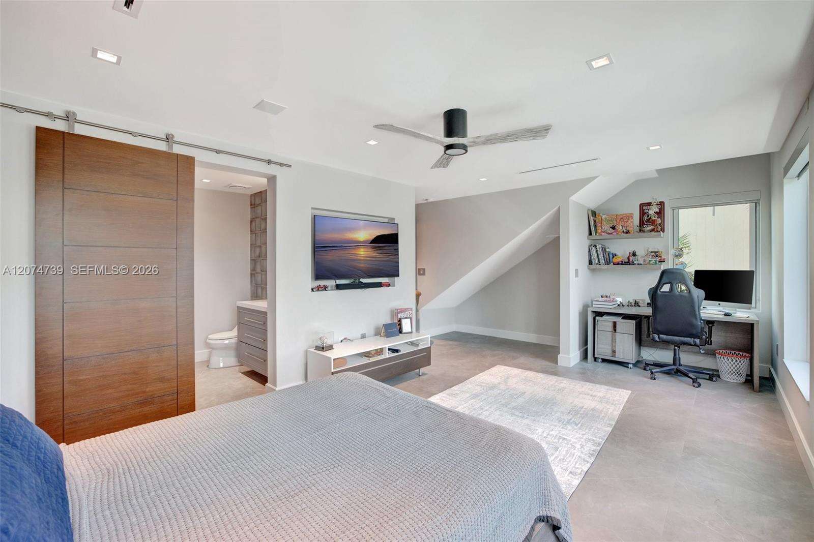 305 Oak St, Hollywood, FL 33019 - For Rent photo 60