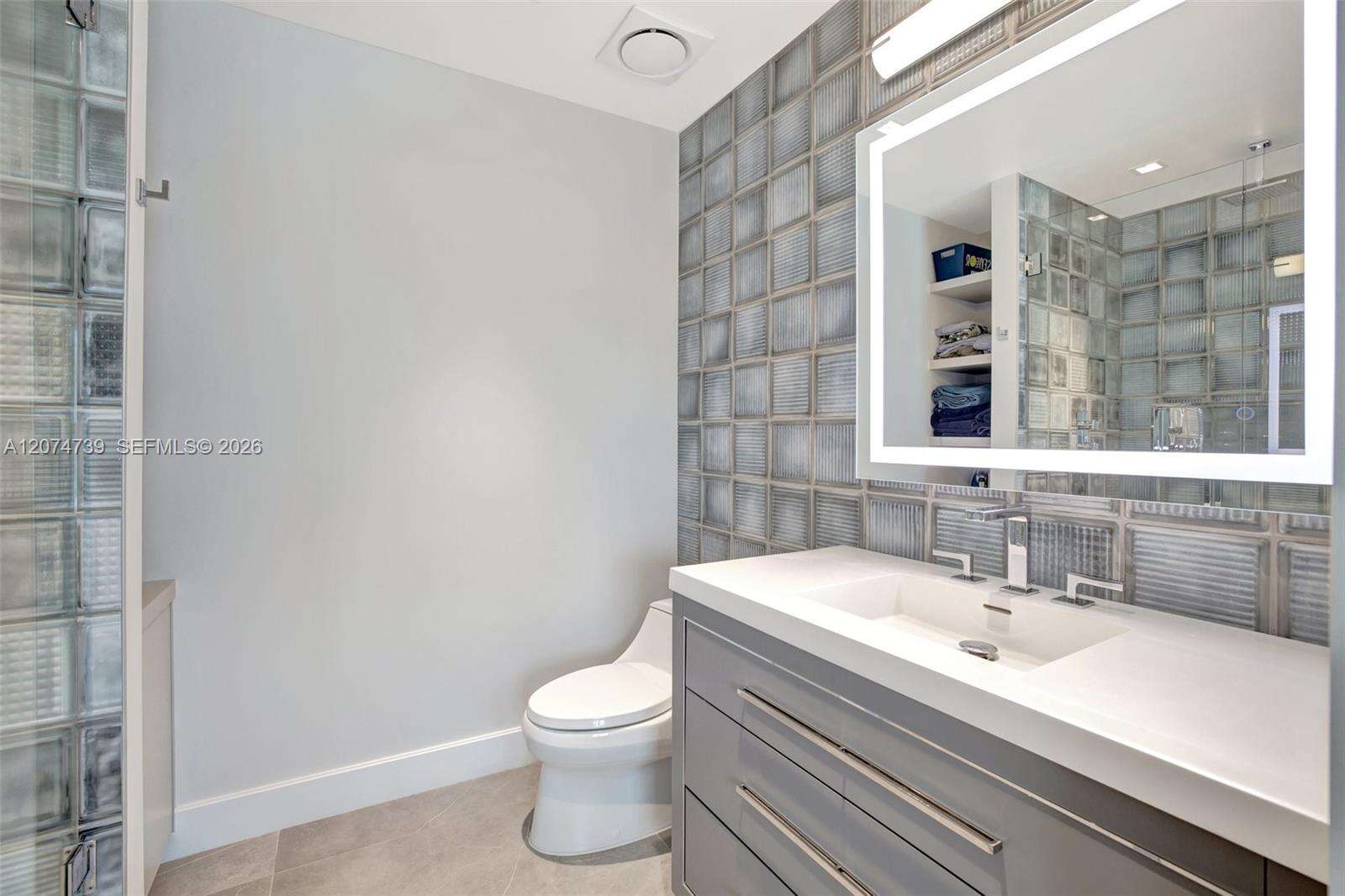 305 Oak St, Hollywood, FL 33019 - For Rent photo 61