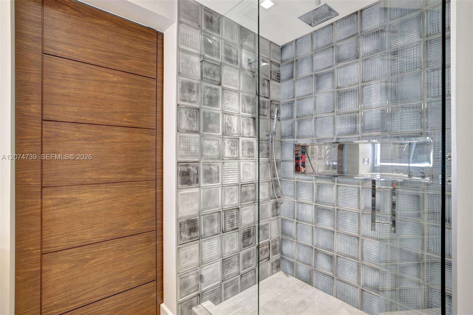 305 Oak St, Hollywood, FL 33019 - For Rent photo 62