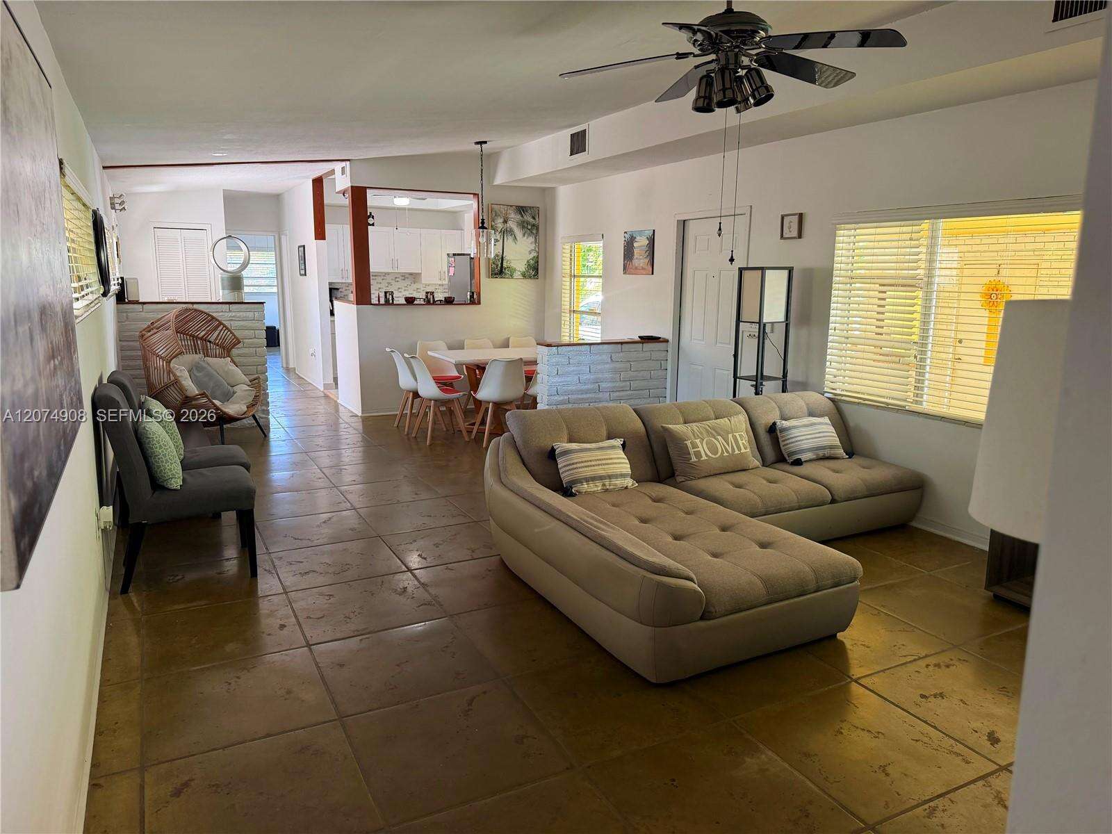 935 Polk St, Hollywood, FL 33019 - For Rent photo 8