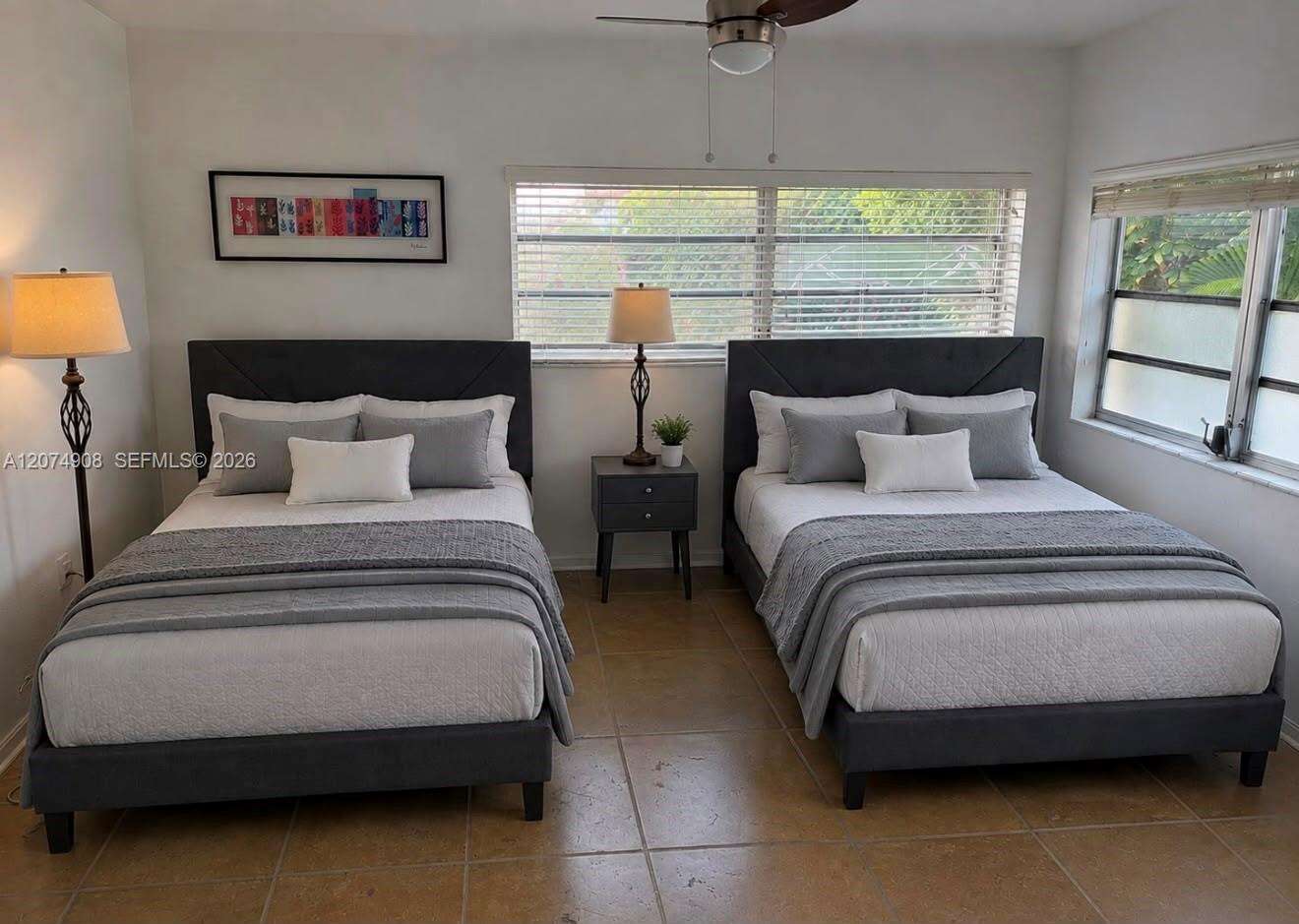 935 Polk St, Hollywood, FL 33019 - For Rent photo 9