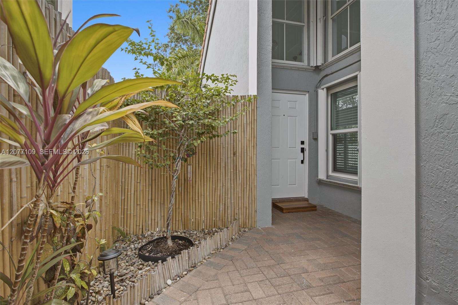 1880 Sweetbay Way, Hollywood, FL 33019 - For Rent photo 3