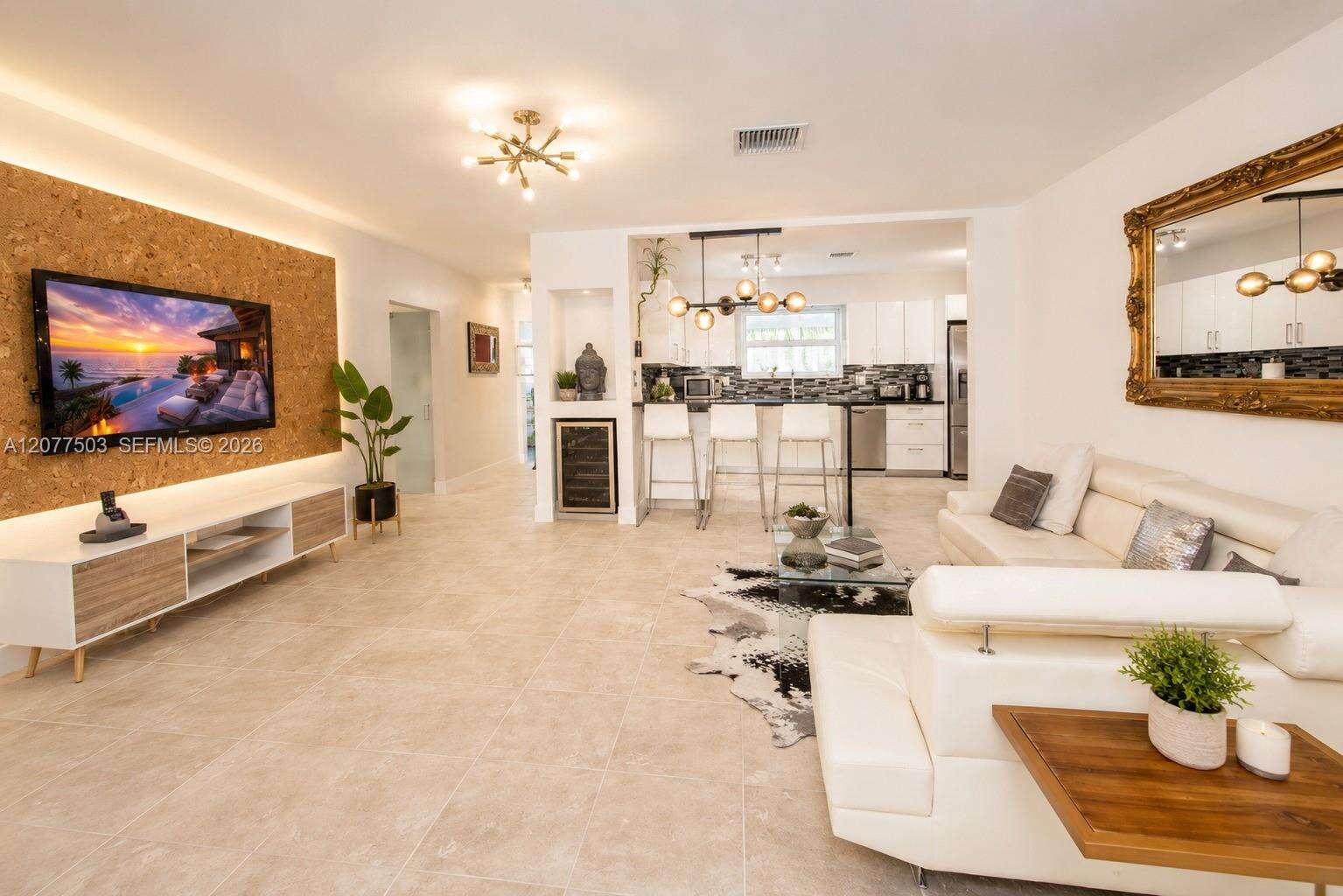 909 13th Ct, Hollywood, FL 33019 - For Rent photo 3