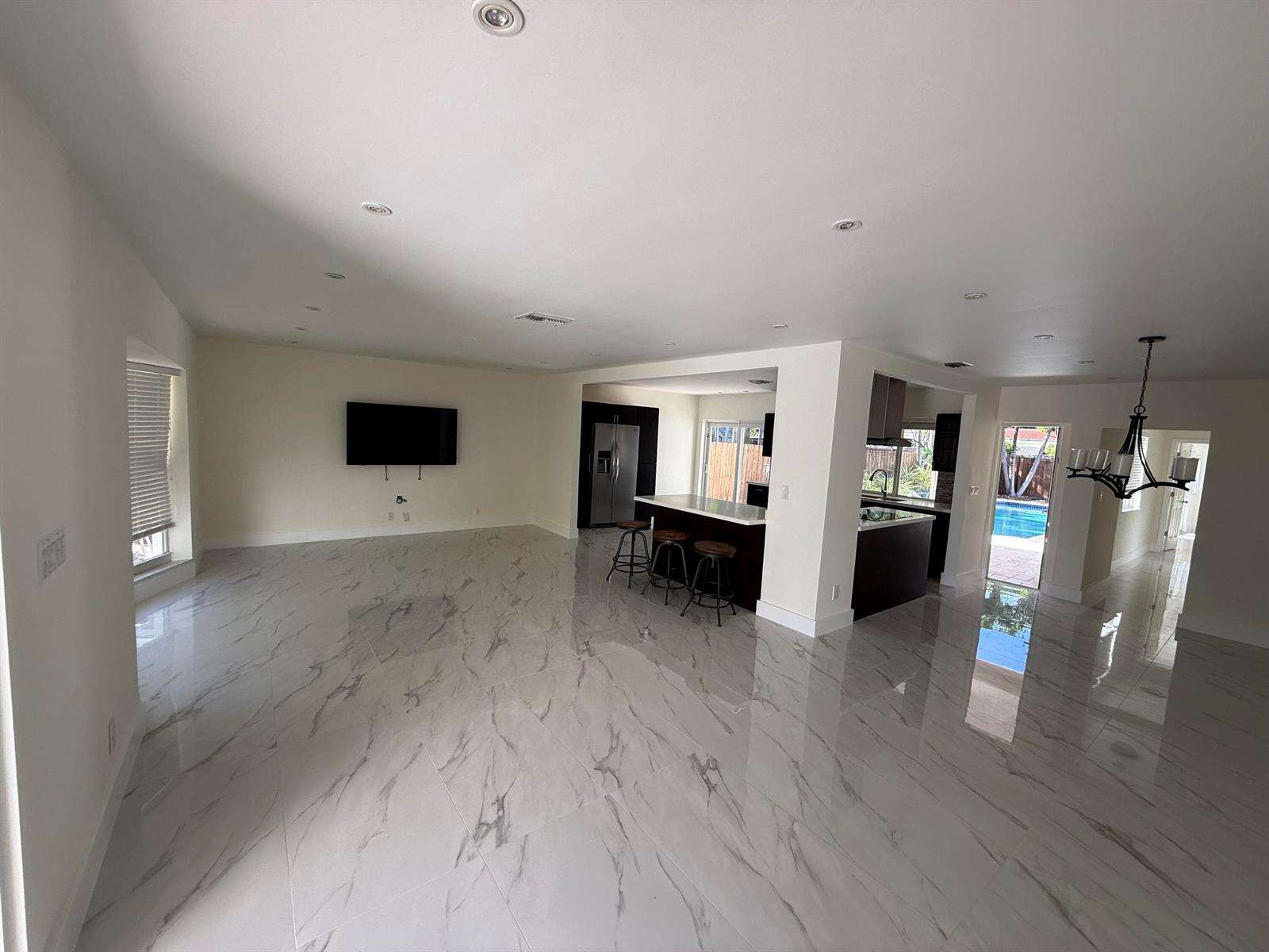1321 Madison, Hollywood, FL 33019 - For Rent photo 11