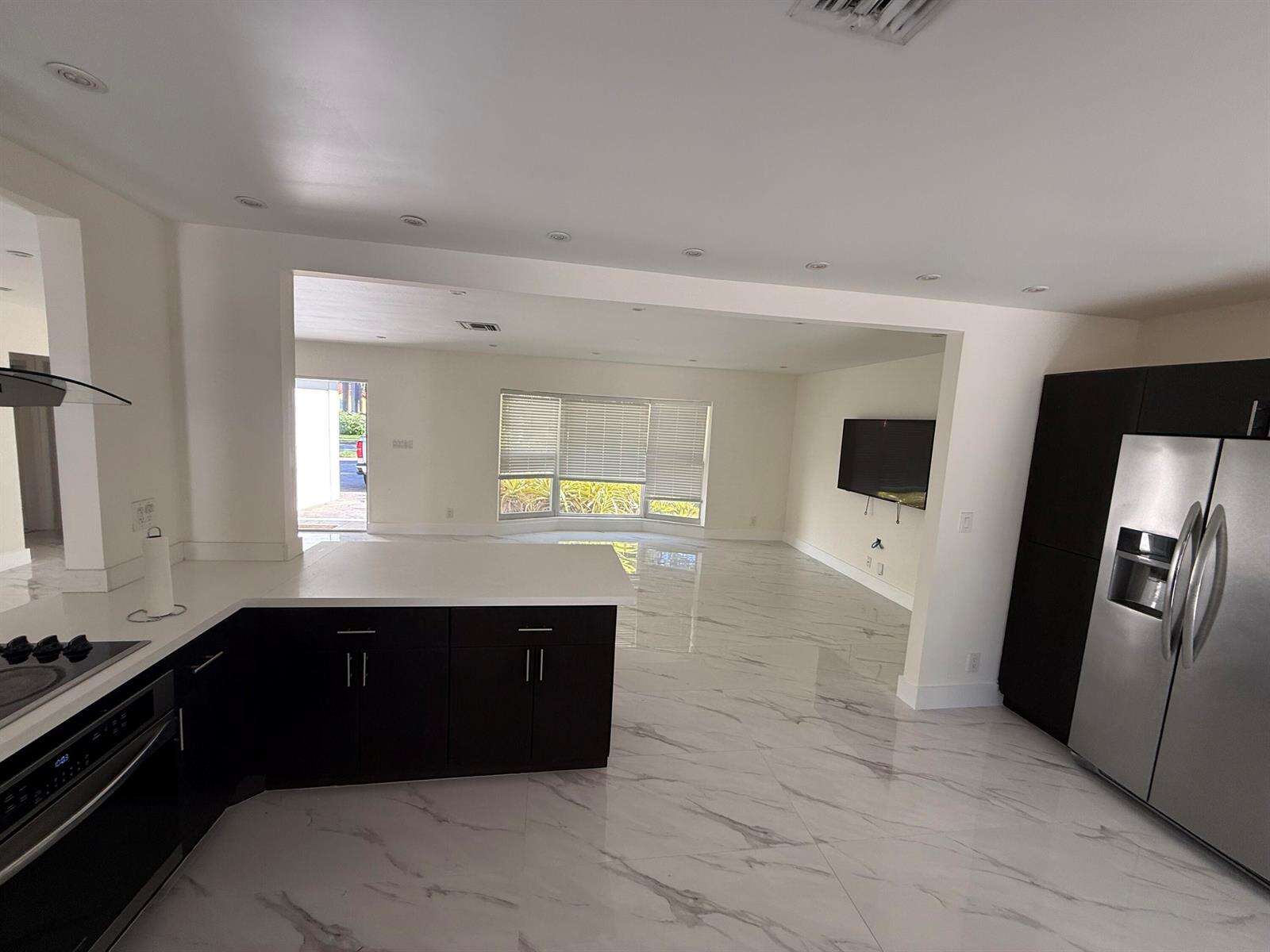1321 Madison, Hollywood, FL 33019 - For Rent photo 10