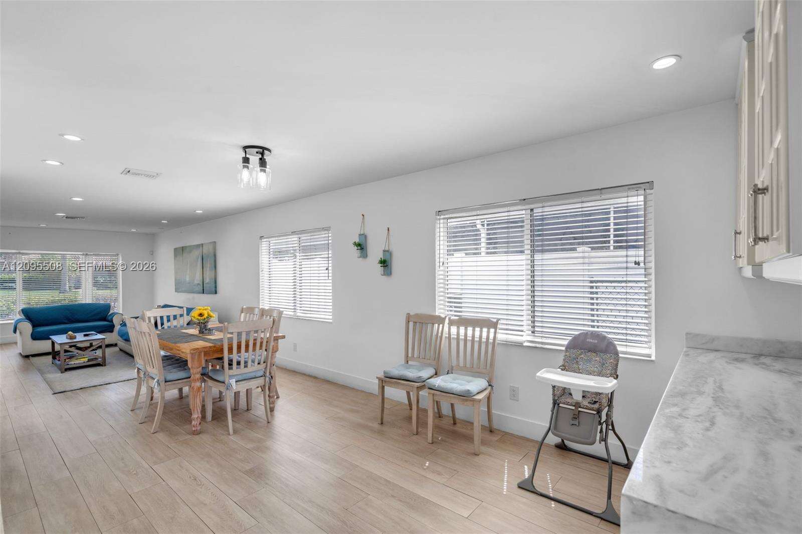 821 Harrison St, Hollywood, FL 33019 - For Rent photo 11