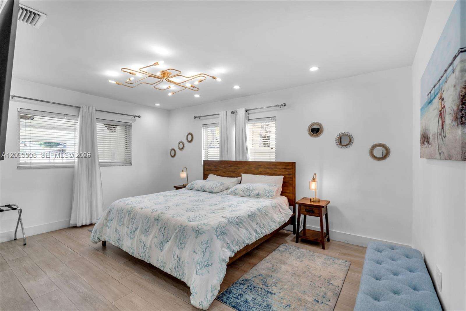 821 Harrison St, Hollywood, FL 33019 - For Rent photo 14