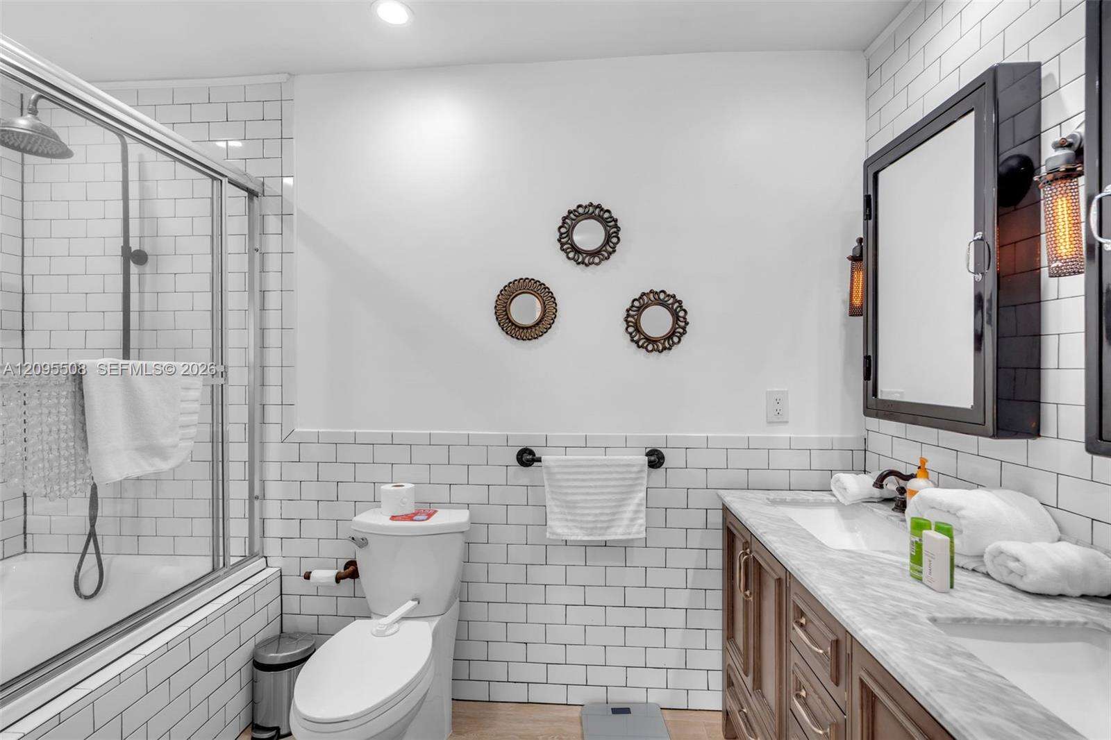 821 Harrison St, Hollywood, FL 33019 - For Rent photo 17