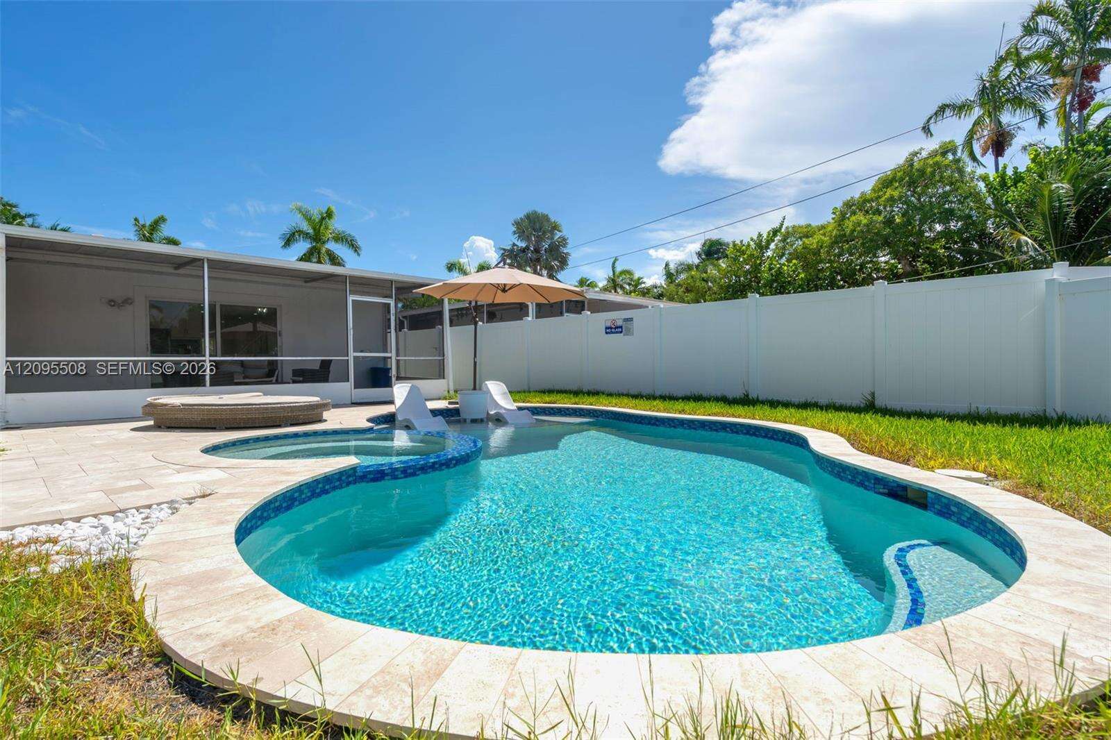 821 Harrison St, Hollywood, FL 33019 - For Rent photo 29