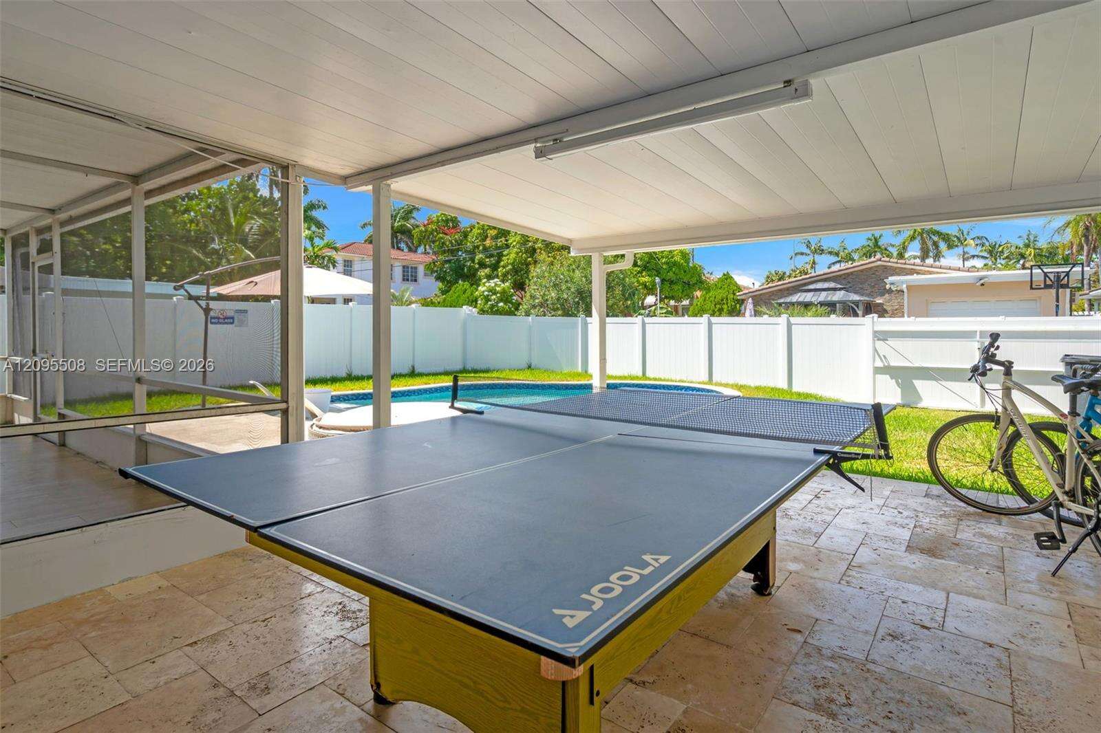 821 Harrison St, Hollywood, FL 33019 - For Rent photo 32