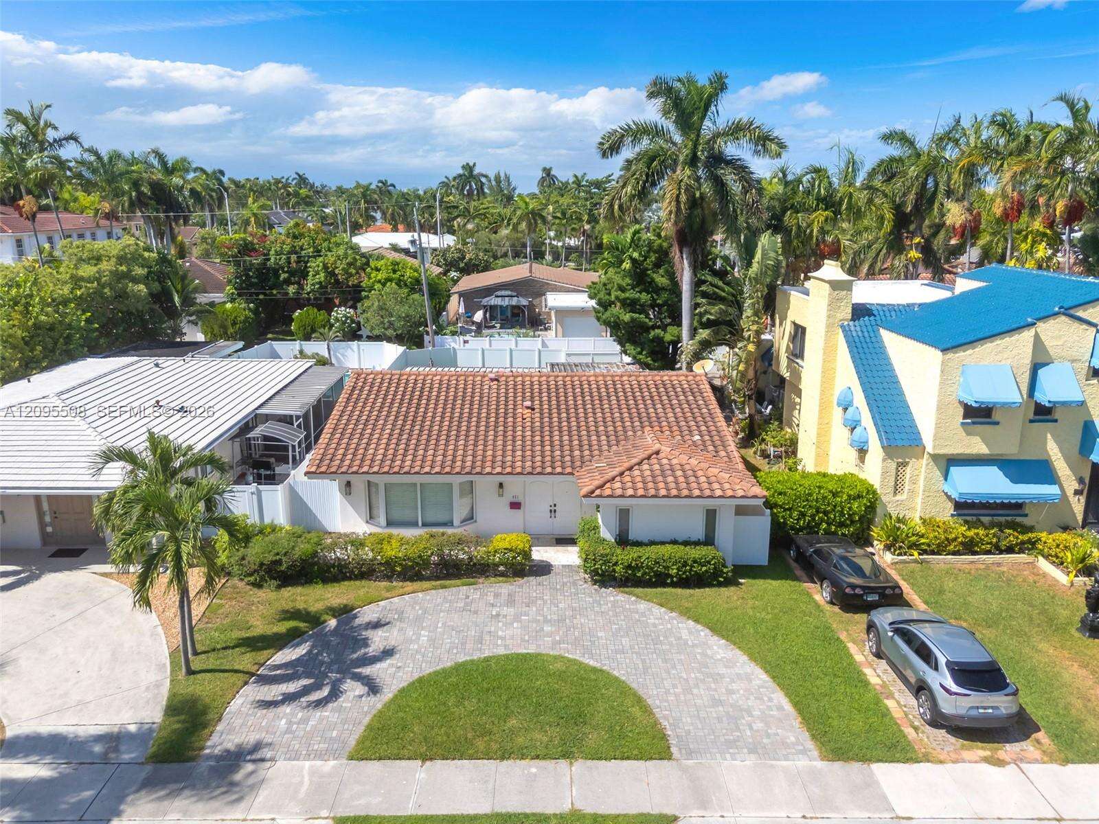 821 Harrison St, Hollywood, FL 33019 - For Rent photo 35