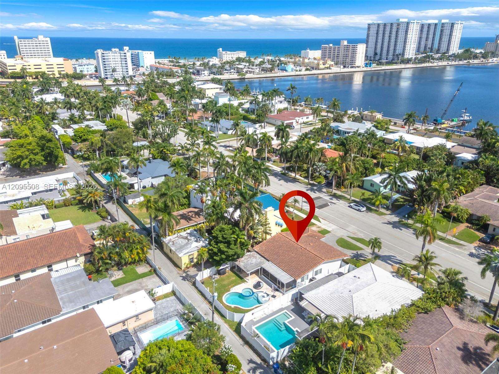 821 Harrison St, Hollywood, FL 33019 - For Rent photo 40