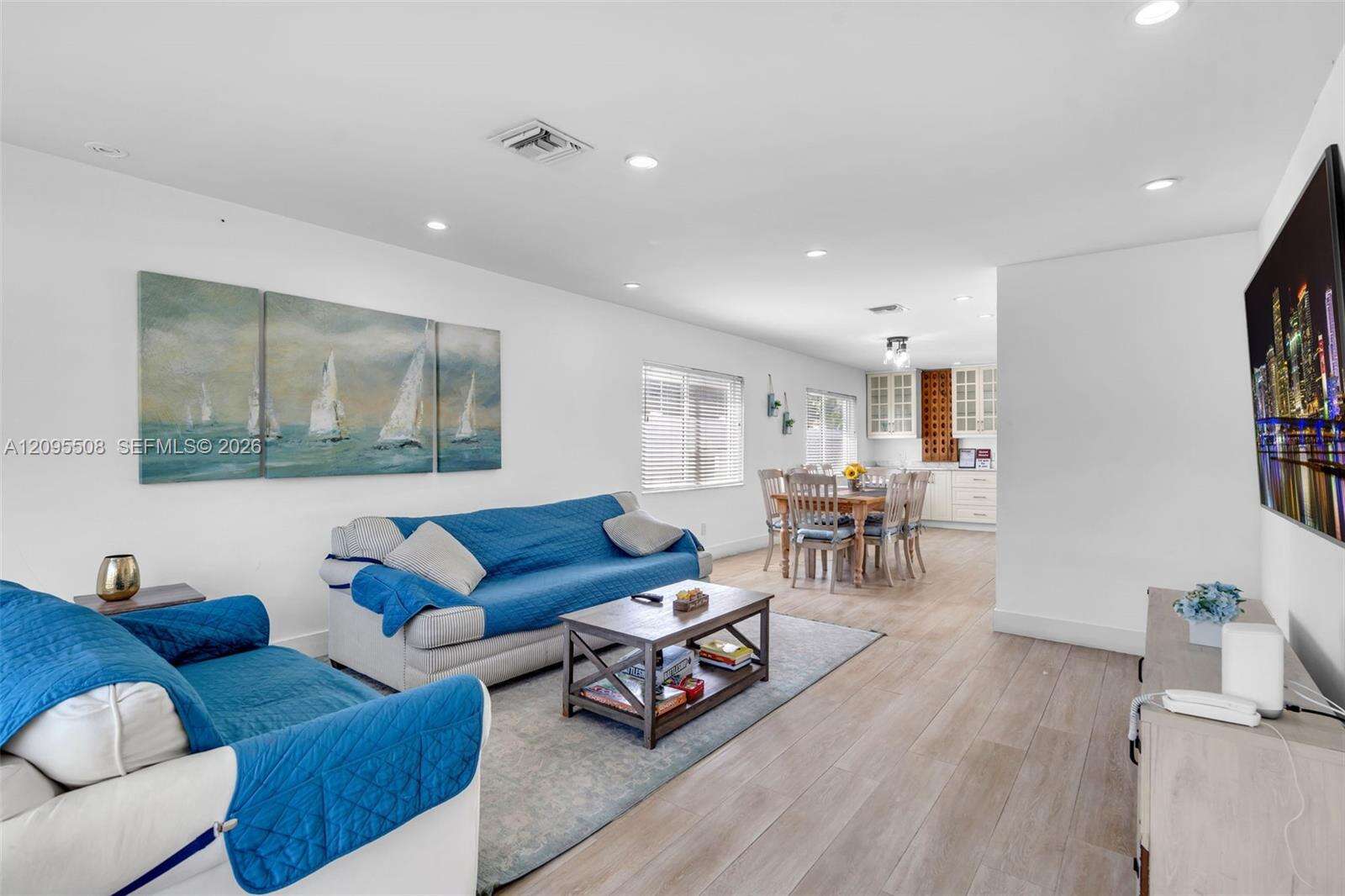 821 Harrison St, Hollywood, FL 33019 - For Rent photo 6
