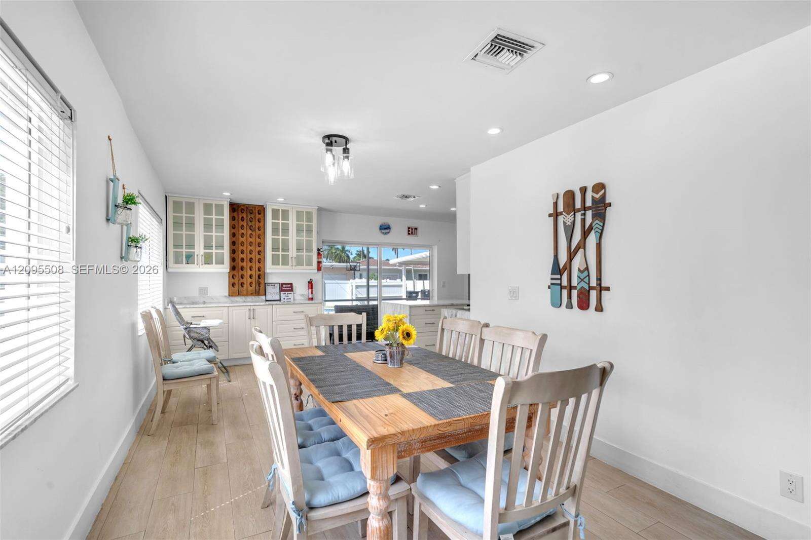 821 Harrison St, Hollywood, FL 33019 - For Rent photo 9