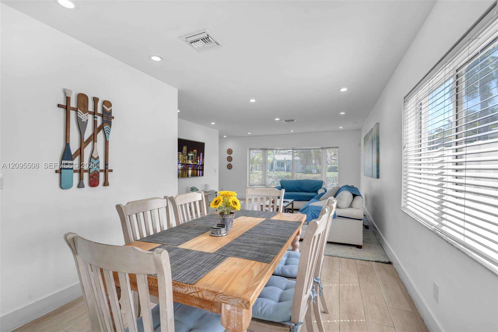 821 Harrison St, Hollywood, FL 33019 - For Rent photo 10
