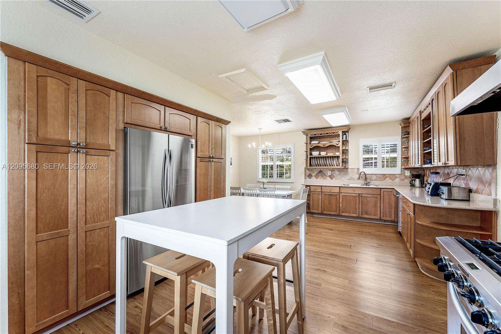 711 Tyler St, Hollywood, FL 33019 - For Rent photo 17