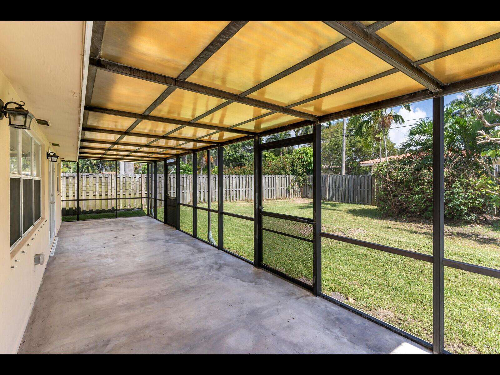 1315 Buchanan, Hollywood, FL 33019 - For Rent photo 21