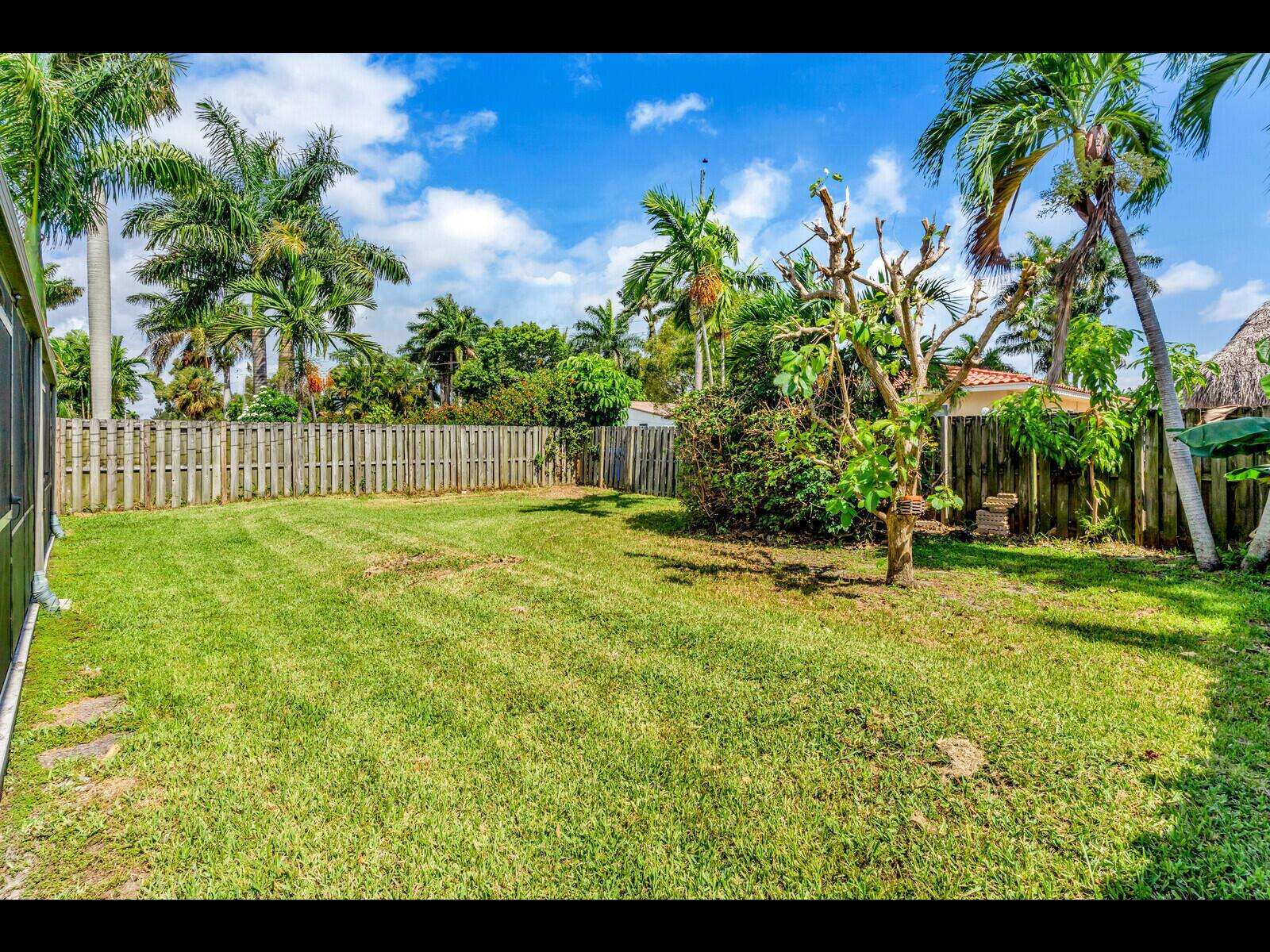1315 Buchanan, Hollywood, FL 33019 - For Rent photo 22