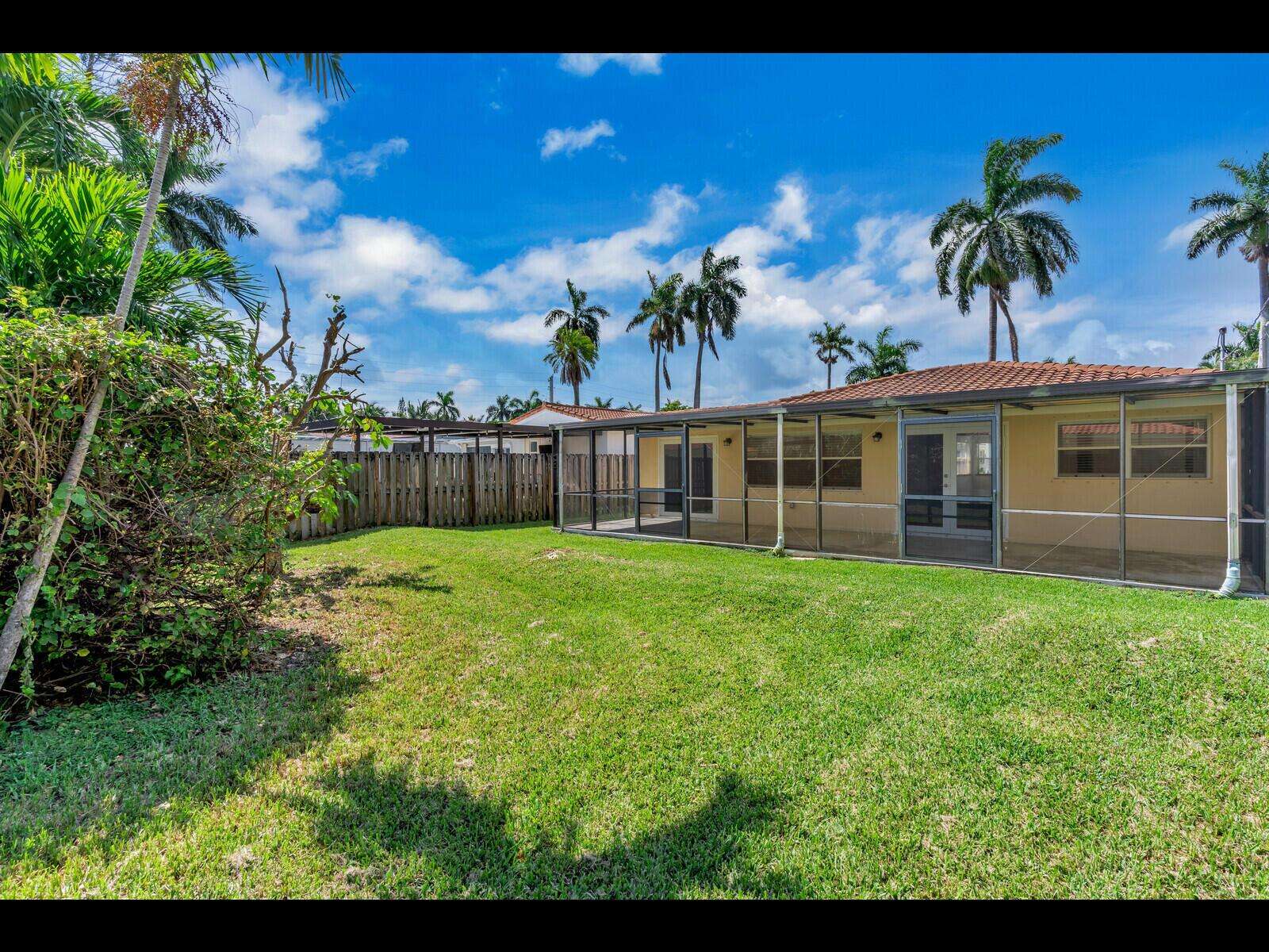 1315 Buchanan, Hollywood, FL 33019 - For Rent photo 23