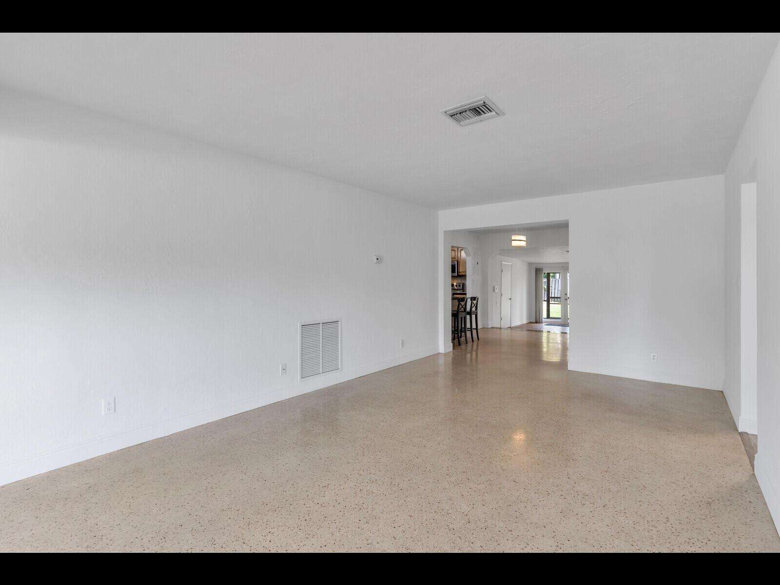 1315 Buchanan, Hollywood, FL 33019 - For Rent photo 6