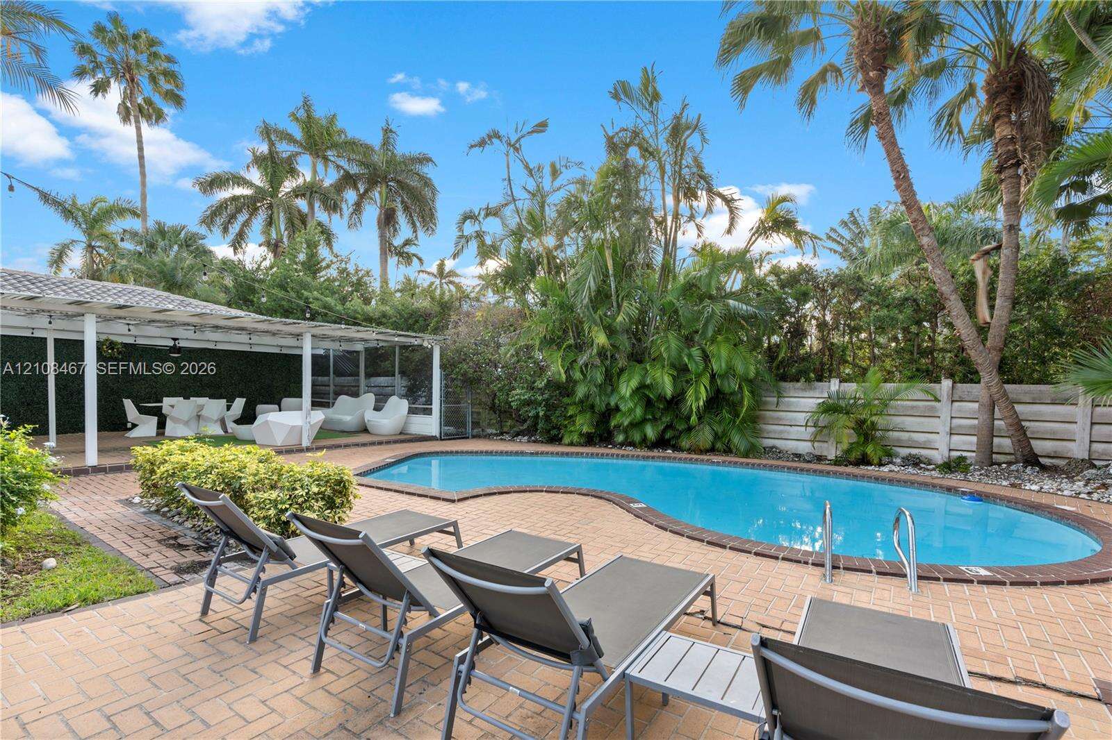 1247 Jackson St, Hollywood, FL 33019 - For Rent photo 12