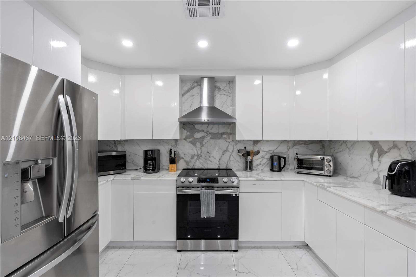 1247 Jackson St, Hollywood, FL 33019 - For Rent photo 27