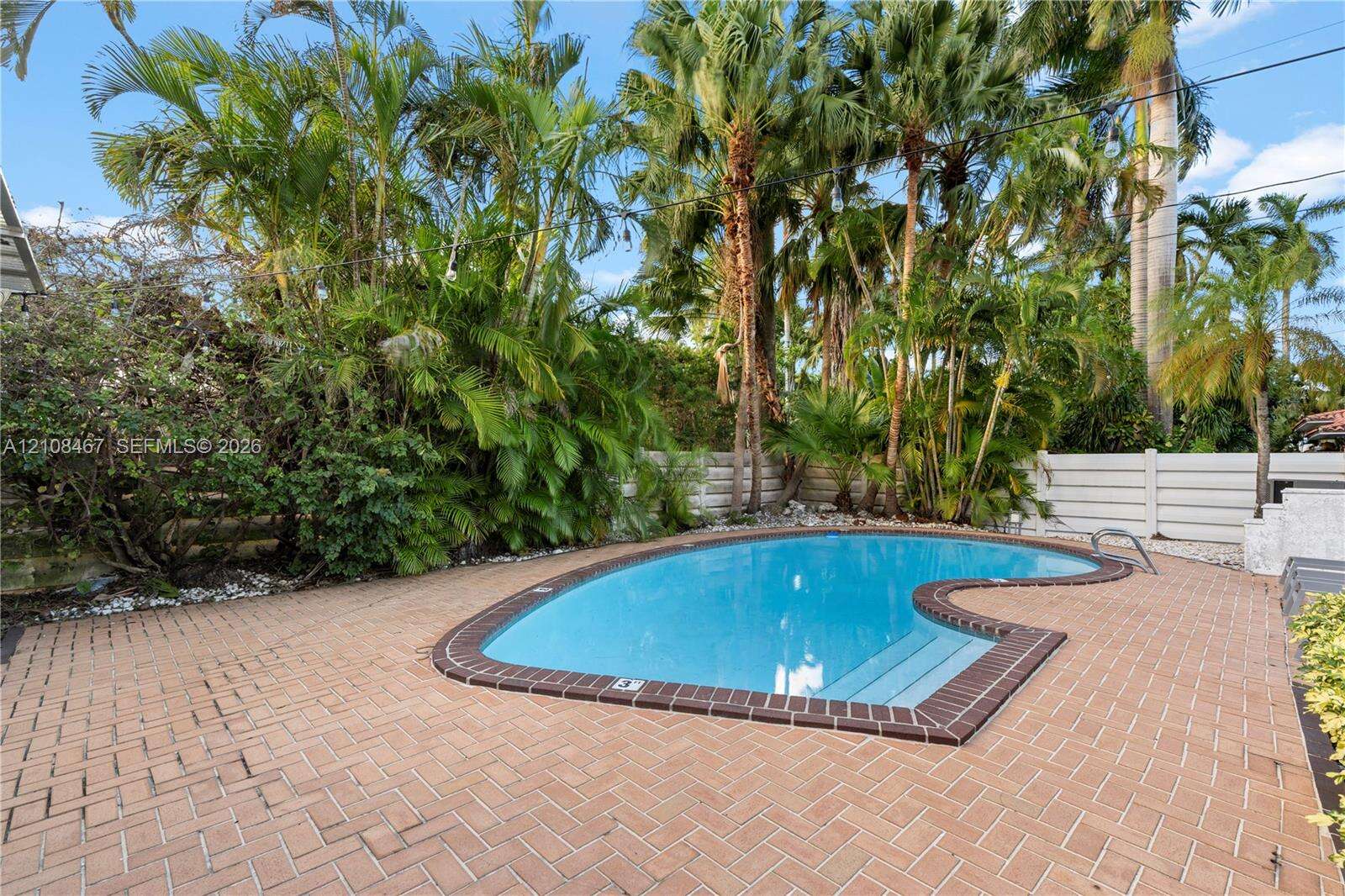1247 Jackson St, Hollywood, FL 33019 - For Rent photo 9