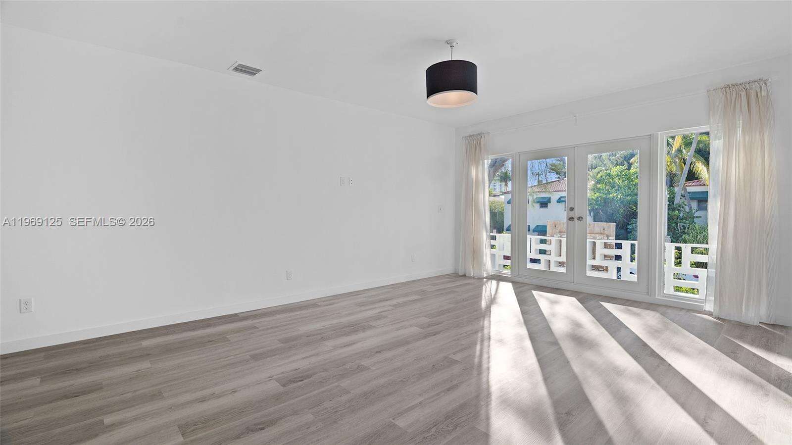 1561 Jefferson Avenue, Miami Beach, FL 33139 - For Sale photo 5