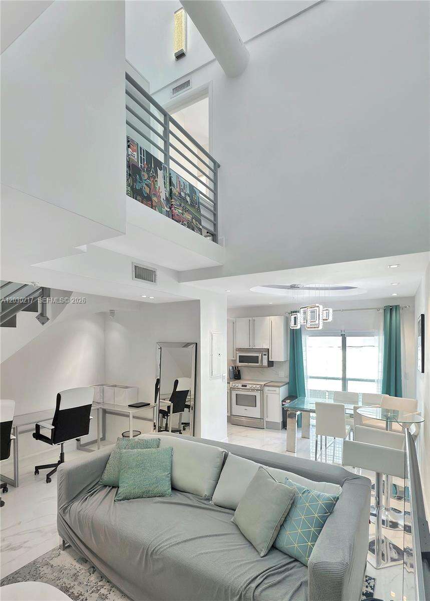 734 Michigan Ave, Miami Beach, FL 33139 - For Sale photo 12